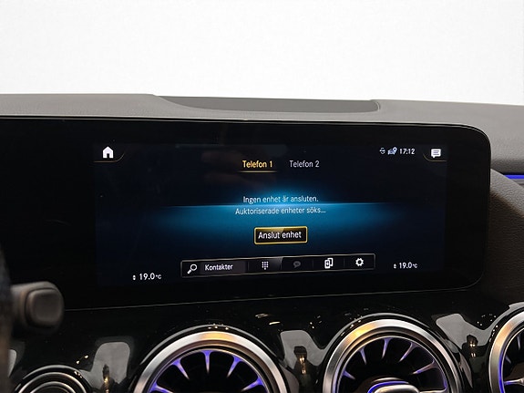 Mercedes-Benz GLA35 26 of 30