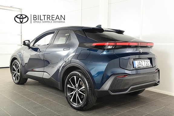 Toyota C-HR 2 of 15