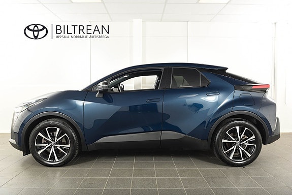 Toyota C-HR 3 of 15