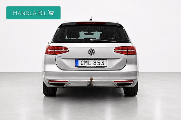 Volkswagen Passat 6 of 18