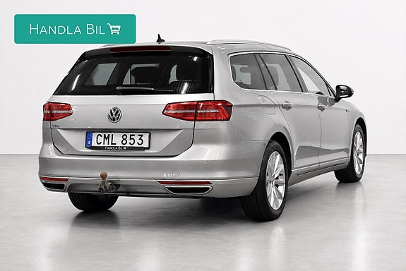 Volkswagen Passat 5 of 18