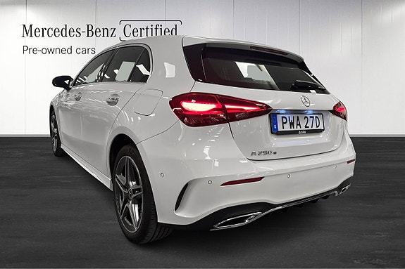Mercedes-Benz A250 e 4 of 16
