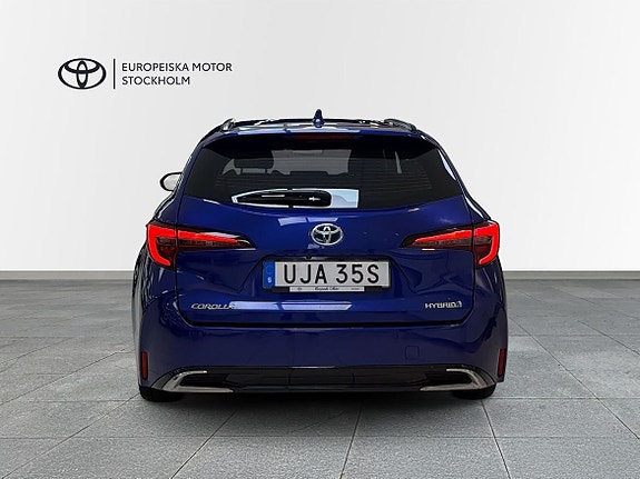 Toyota Corolla 8 of 26