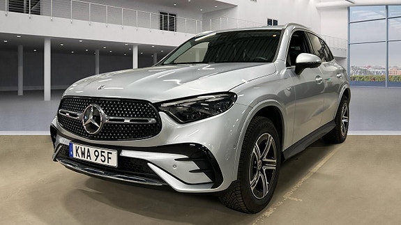 Mercedes-Benz GLC300 e 2 of 2