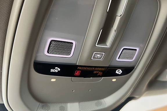 Volvo XC90 25 of 26