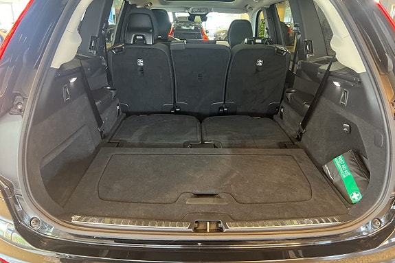 Volvo XC90 15 of 26