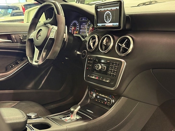Mercedes-Benz AMG GT Coupe 14 of 20