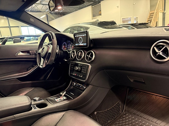 Mercedes-Benz AMG GT Coupe 15 of 20