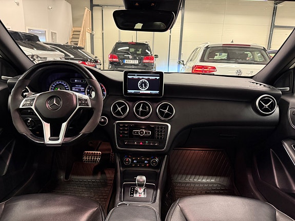 Mercedes-Benz AMG GT Coupe 19 of 20