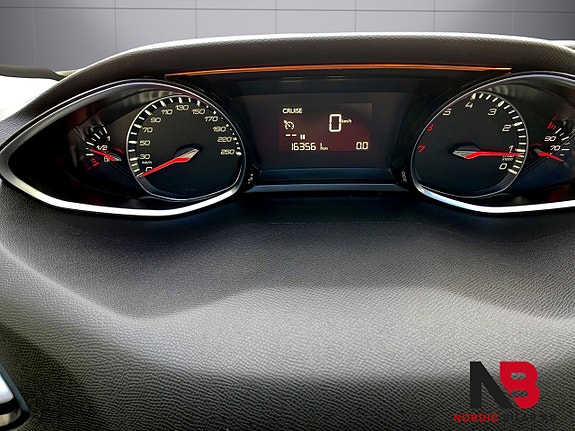 Peugeot 308 6 of 21