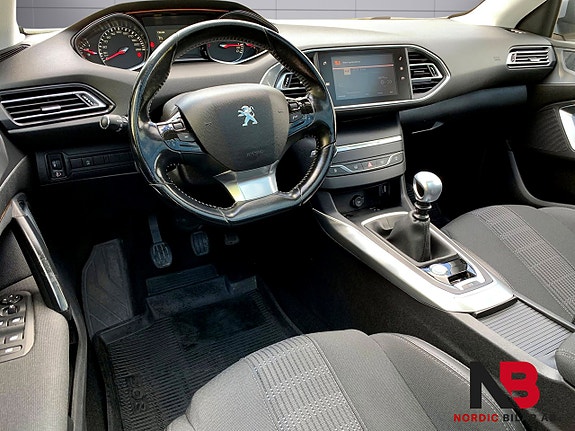Peugeot 308 10 of 21