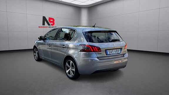 Peugeot 308 19 of 21