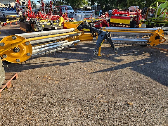 Claas 255 Uniwrap , Elho W-tvin 600 , Agrimaster släntklippa 4 of 12