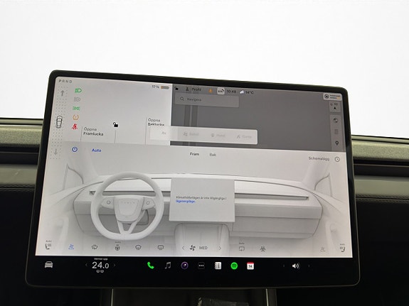 Tesla Model Y 23 of 30