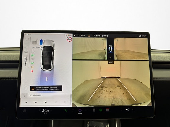 Tesla Model Y 17 of 30