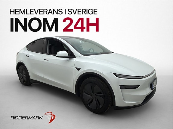 Tesla Model Y 4 of 30
