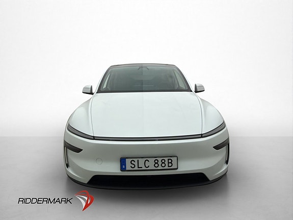 Tesla Model Y 3 of 30
