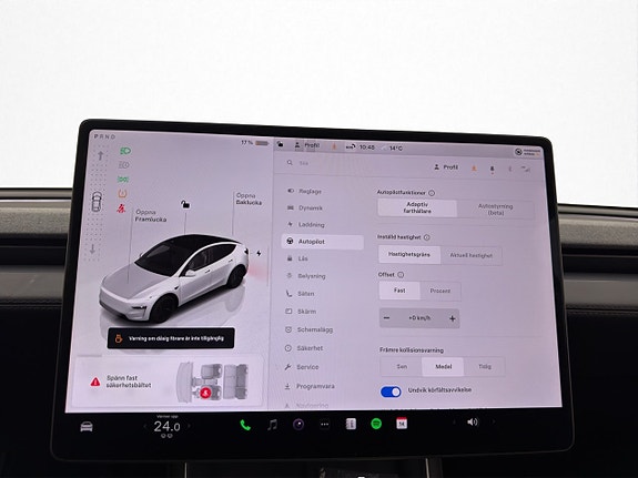 Tesla Model Y 20 of 30
