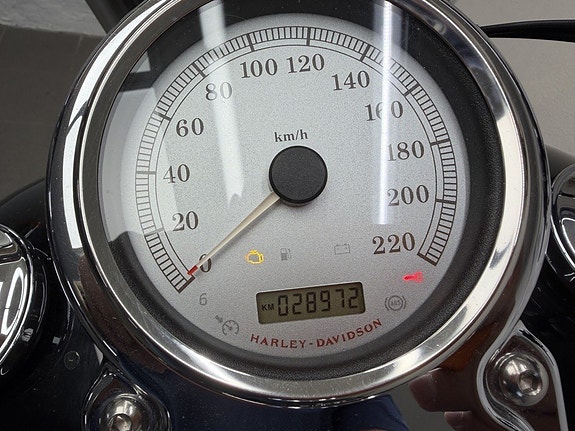 Harley-Davidson FatBob 96" 9 of 17