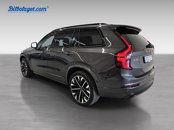Volvo XC90 3 of 16