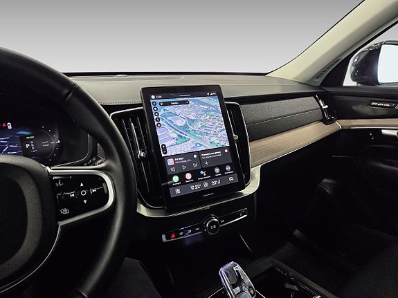 Volvo XC90 7 of 16