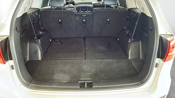 Kia Sorento 9 of 12