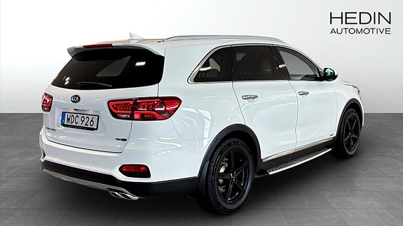 Kia Sorento 5 of 12