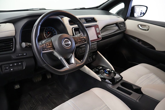 Nissan Leaf 5 of 11