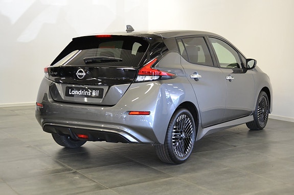 Nissan Leaf 3 of 11