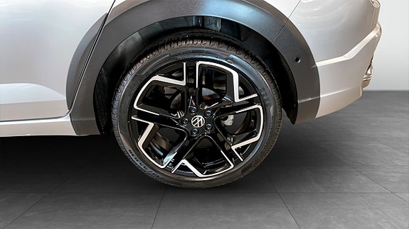 Volkswagen Taigo 6 of 12