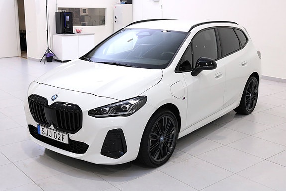 BMW 230e 7 of 30