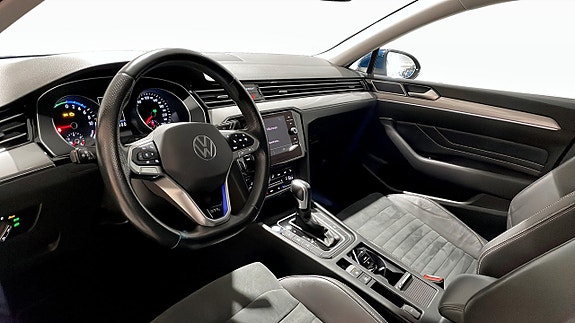 Volkswagen Passat 7 of 13