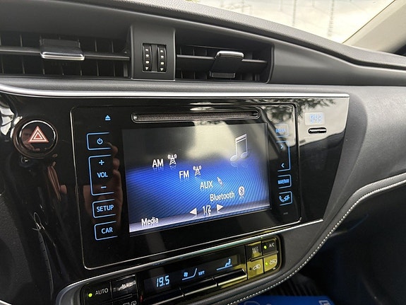 Toyota Auris 21 of 30