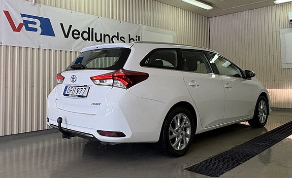 Toyota Auris 3 of 21
