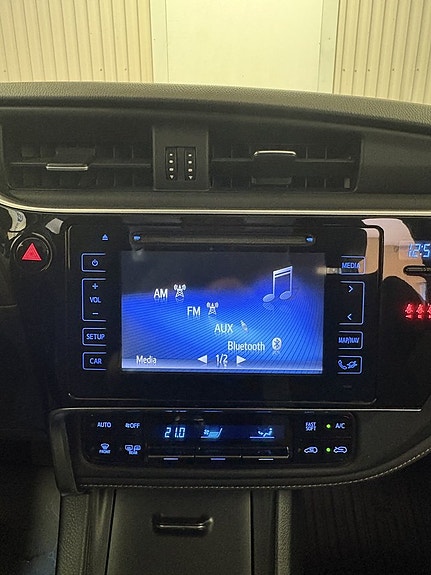 Toyota Auris 16 of 21