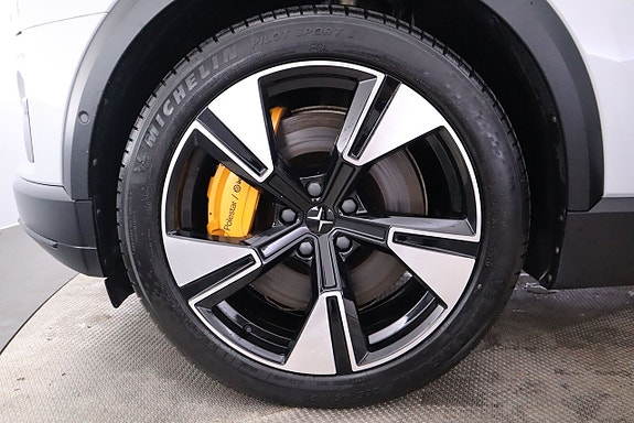 Polestar 3 9 of 24