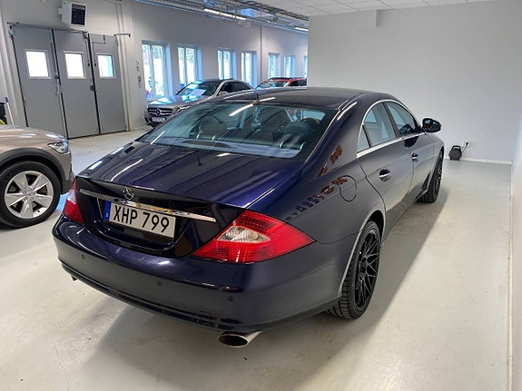 Mercedes-Benz CLS350 4 of 12