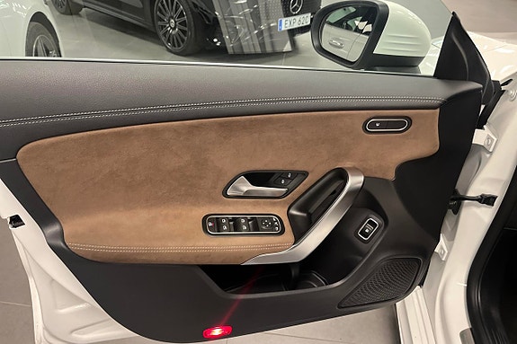 Mercedes-Benz CLA250 e 8 of 16