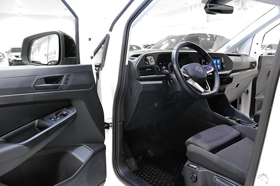 Volkswagen Caddy Maxi 11 of 24