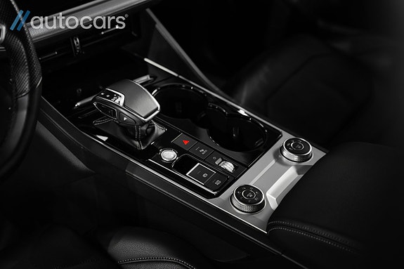 Volkswagen Touareg 28 of 30