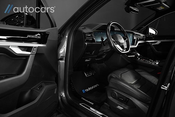 Volkswagen Touareg 17 of 30