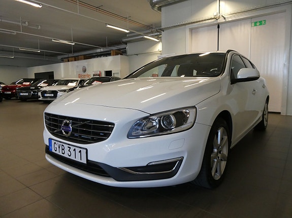 Volvo V60 11 of 23