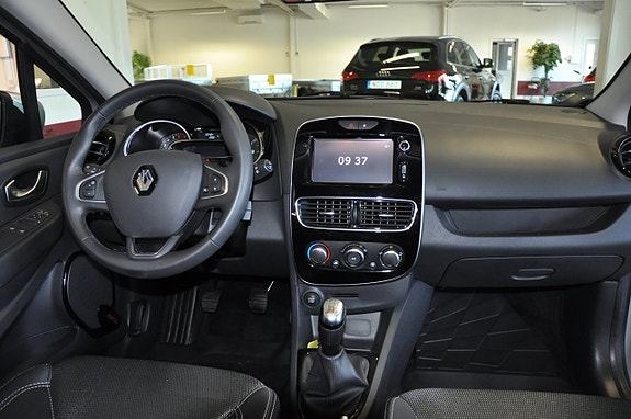Renault Clio 8 of 14