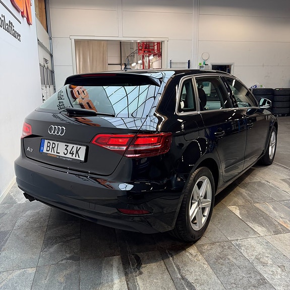 Audi A3 4 of 11
