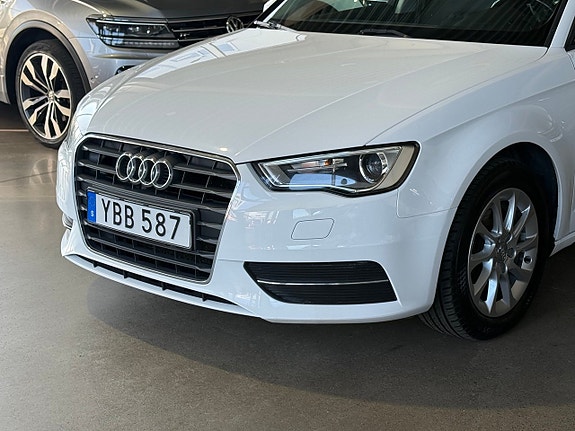 Audi A3 3 of 23