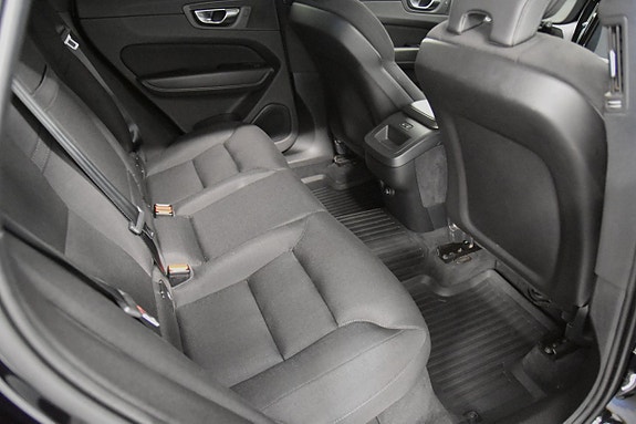 Volvo XC60 14 of 20