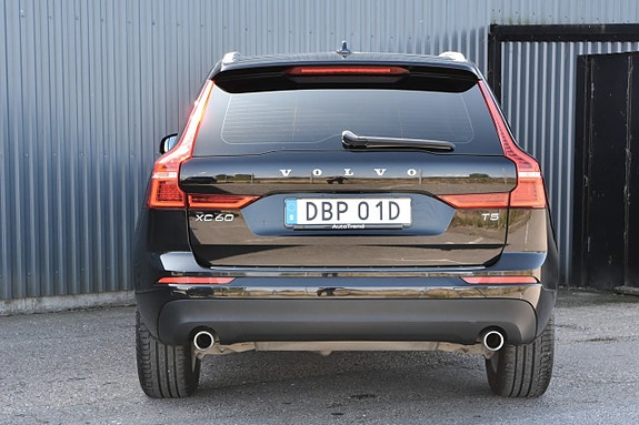 Volvo XC60 7 of 20