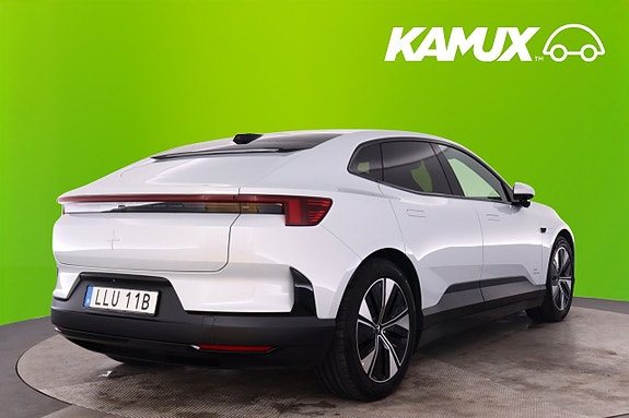 Polestar 4 4 of 26