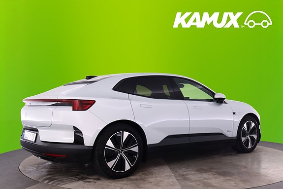 Polestar 4 2 of 26