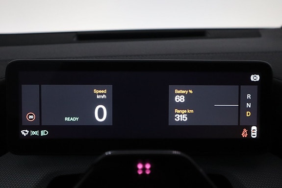 Polestar 4 16 of 26